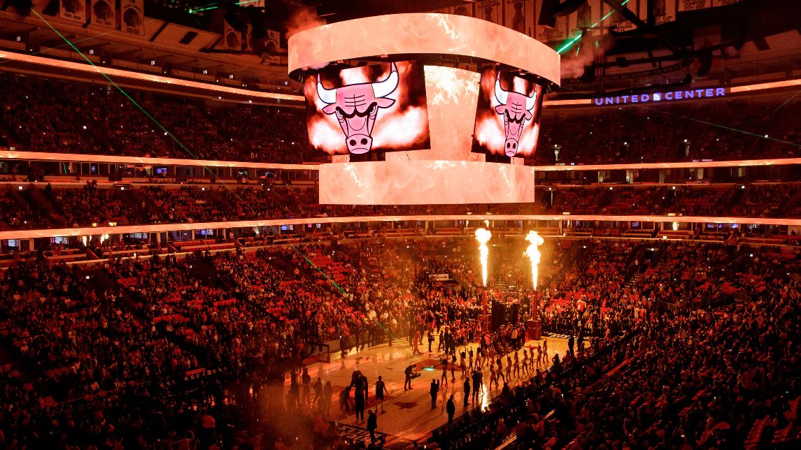 Biggest NBA stadium United Center Chicago Bulls arena interior